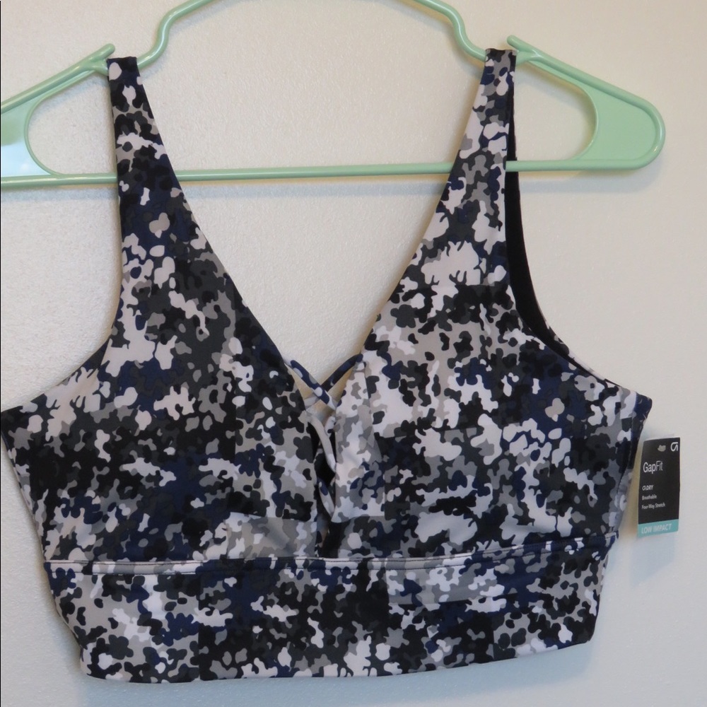 GapFit Sports Bra